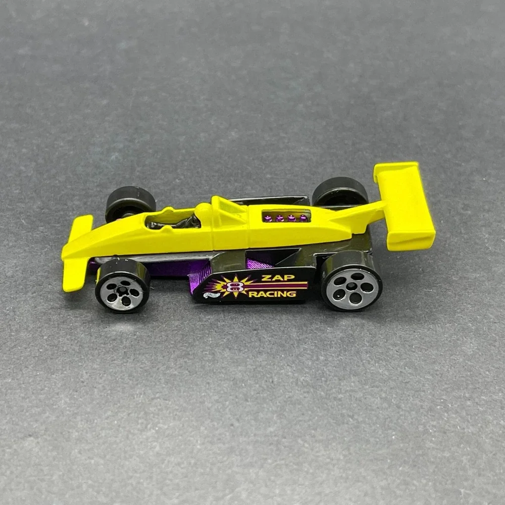 Hot Wheels #8 Zap Racing Indy‎ Race Car Yellow/Black Diecast 1/64 Scale Loose